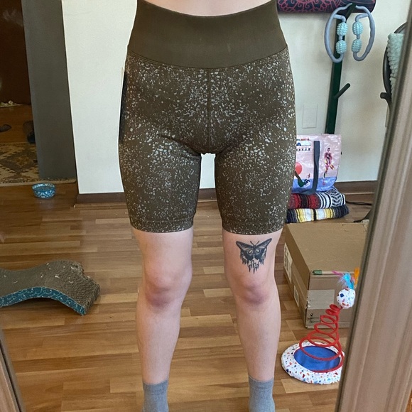 Lululemon Ebb to Street HR Short 8"' - Picture 3 of 9